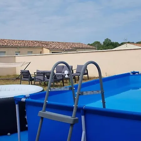 Maison Piscine Jacuzzi Juin A Aout- Entre Collegues Ou Famille - La Boheme *